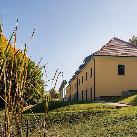 Dvorec Trebnik - Sobe Slovenske Konjice Luaran gambar