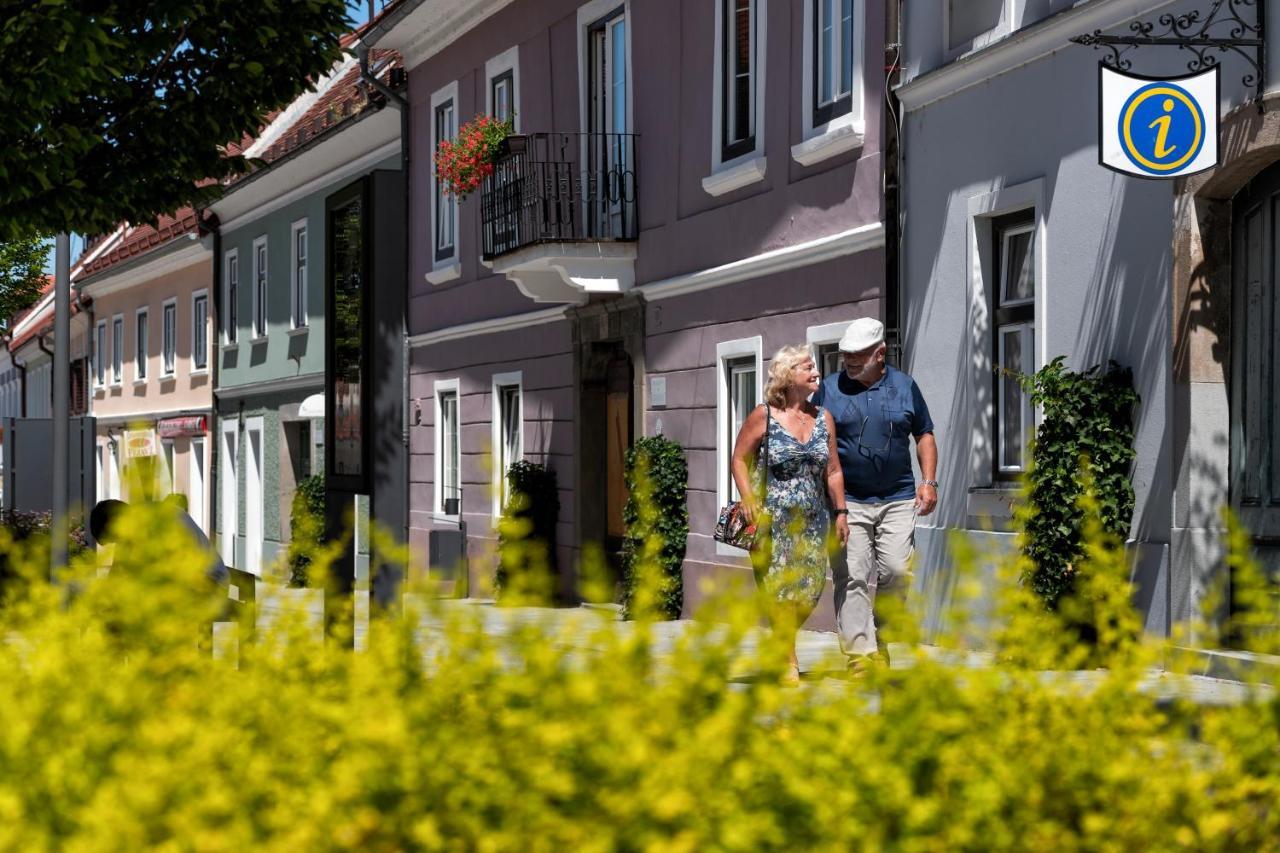 Dvorec Trebnik - Sobe Slovenske Konjice Luaran gambar