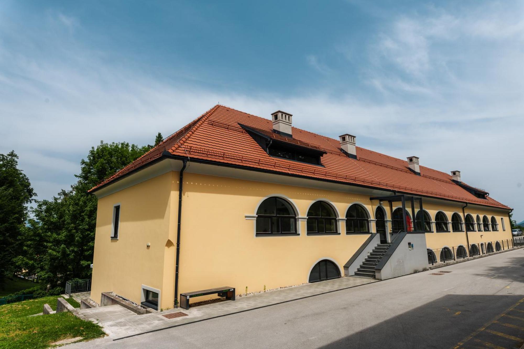 Dvorec Trebnik - Sobe Slovenske Konjice Luaran gambar